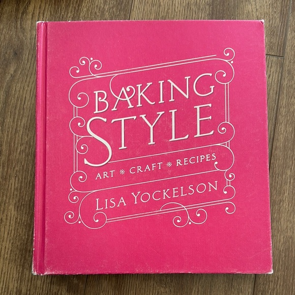Pink Baking Style Cookbook for Kitchen Enthusiasts - Picture 1 of 4